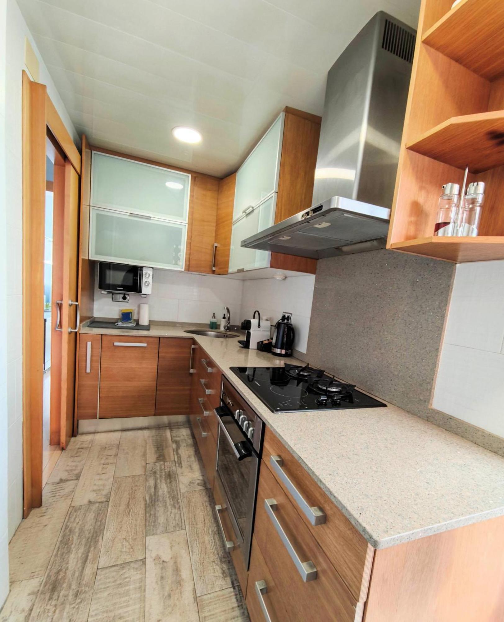 Apartamento Playa Con Piscina Parking Y 2 Habitac Castelldefels Eksteriør billede